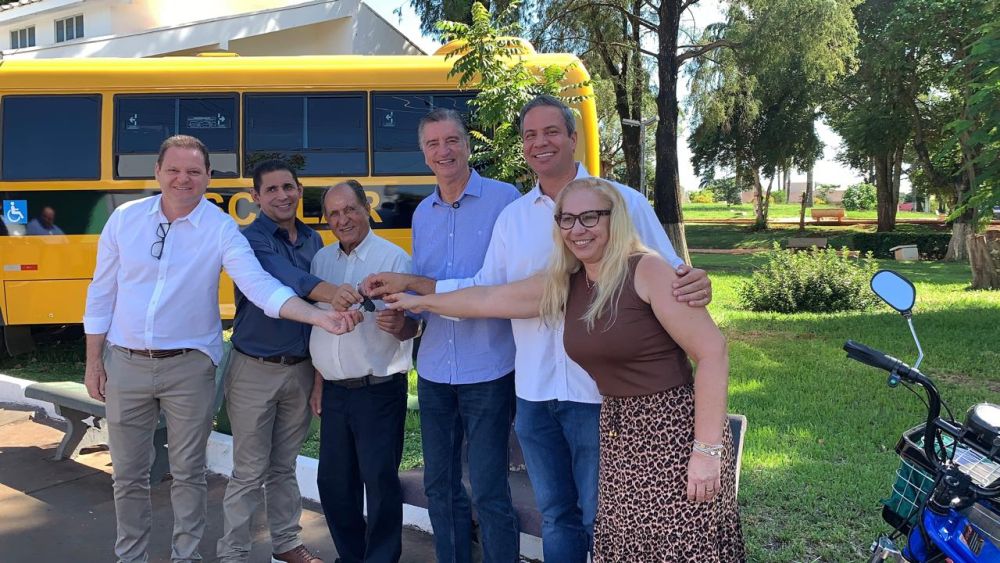 Itaporã recebe novo ônibus escolar para reforçar transporte da rede municipal