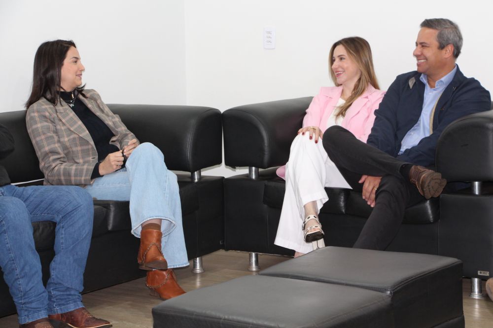 Vice-prefeita de Dourados Gianni Nogueira visita Itaporã e destaca projetos para 2026