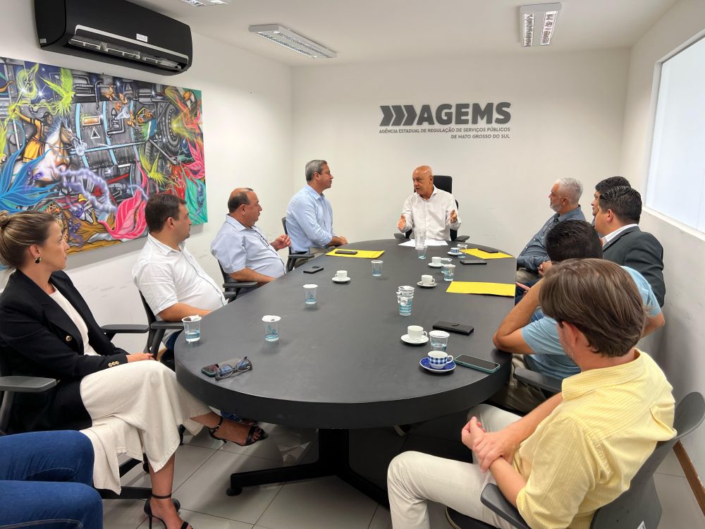 Em Campo Grande , Prefeito busca solução para o transporte Intermunicipal em Itaporã.