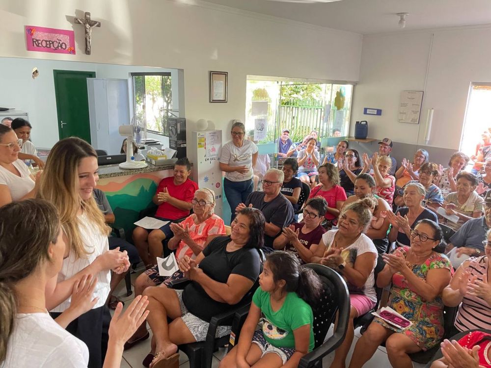 Primeira-dama participa da ação do Janeiro Branco na ESF Arlei do Nascimento Teixeira