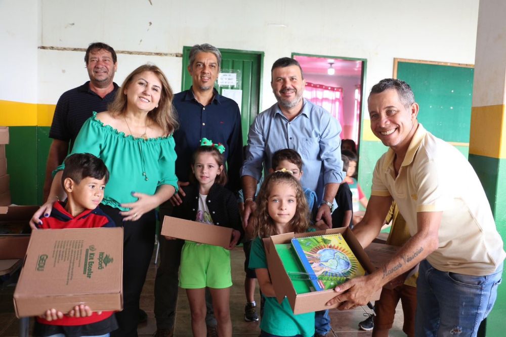 Prefeitura de Itaporã entrega Kits Escolares aos alunos da REME