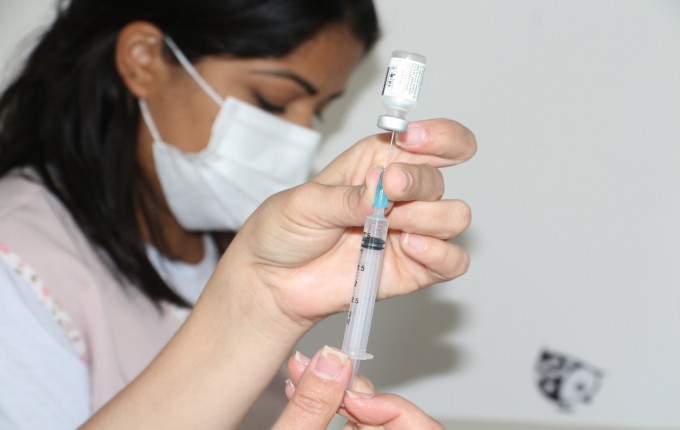 COVID-19 e INFLUENZA: Sala de vacinação do ESF Central de Itaporã vai funcionar de segunda a sexta-feira até as 21h
