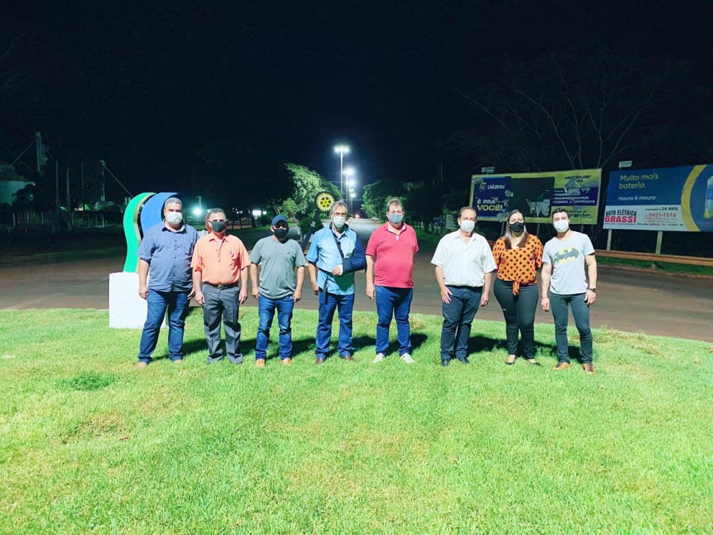 Prefeito Marcos Pacco inaugura sistema de iluminação de Led na Avenida José Chaves