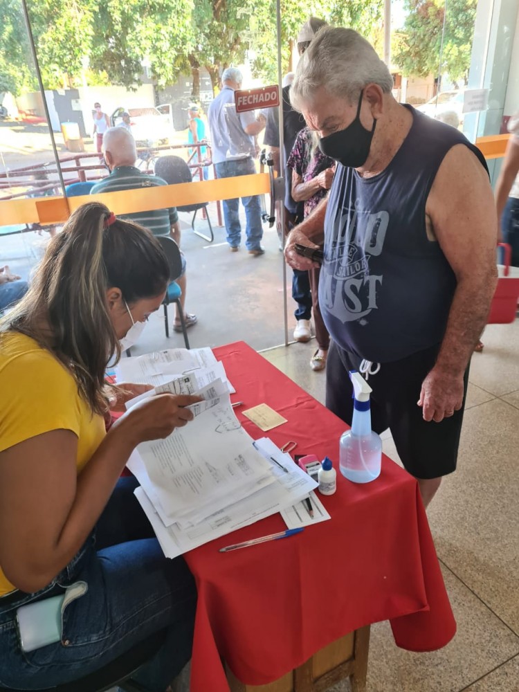 Itaporã vacinou 159 pessoas contra Covid-19 no último sábado 27