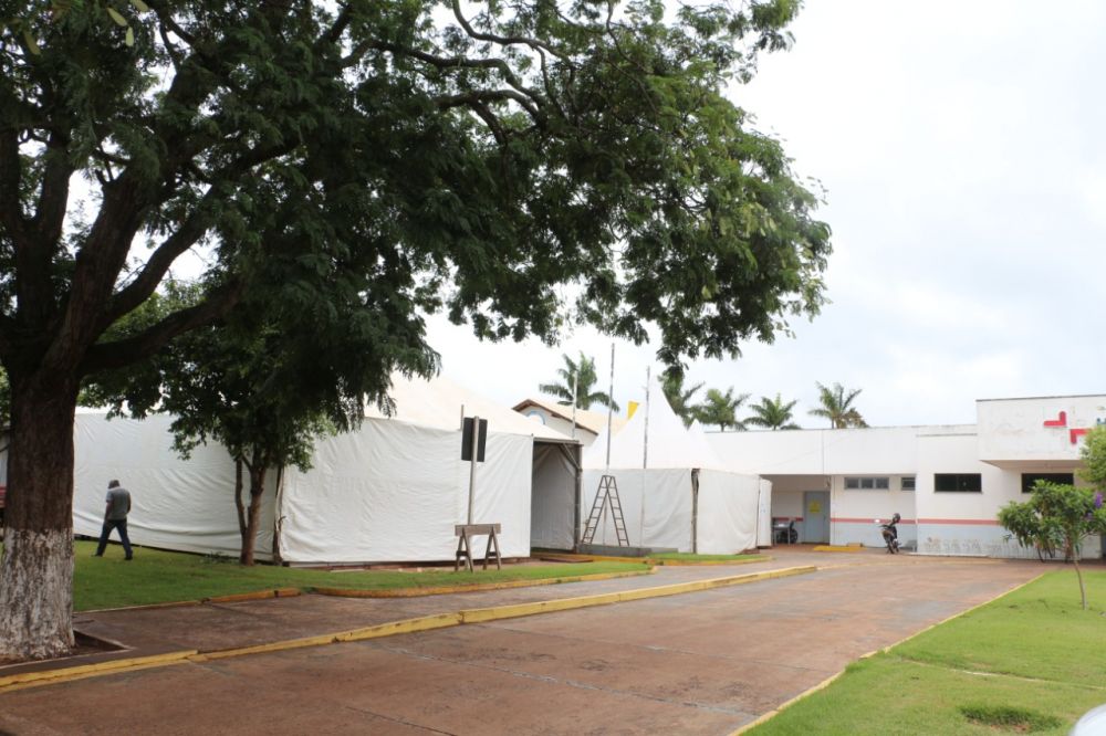 Como protocolo de prevenção, tenda de Apoio foi reinstalada no pátio do Hospital