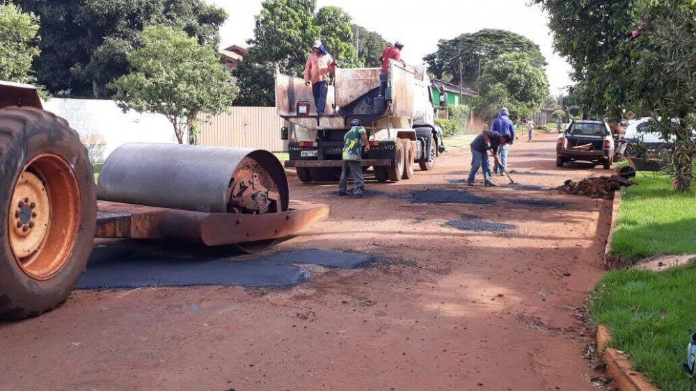 Com trégua das chuvas, serviços urbanos inicia operação tapa buraco em Itaporã