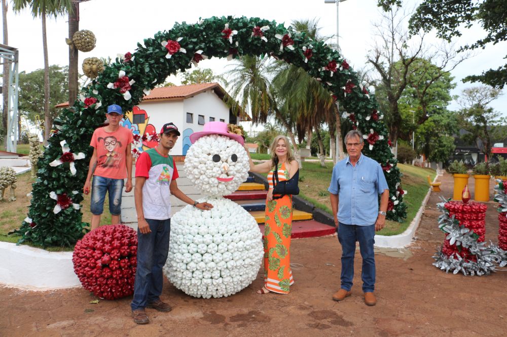 Natal 2019: Prefeitura Inicia montagem da decoração natalina em Itaporã