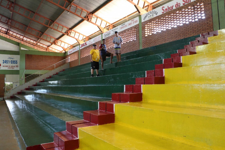 Itaporã: Com empenho da prefeitura e funcionários ginásio de esportes ganha revitalização